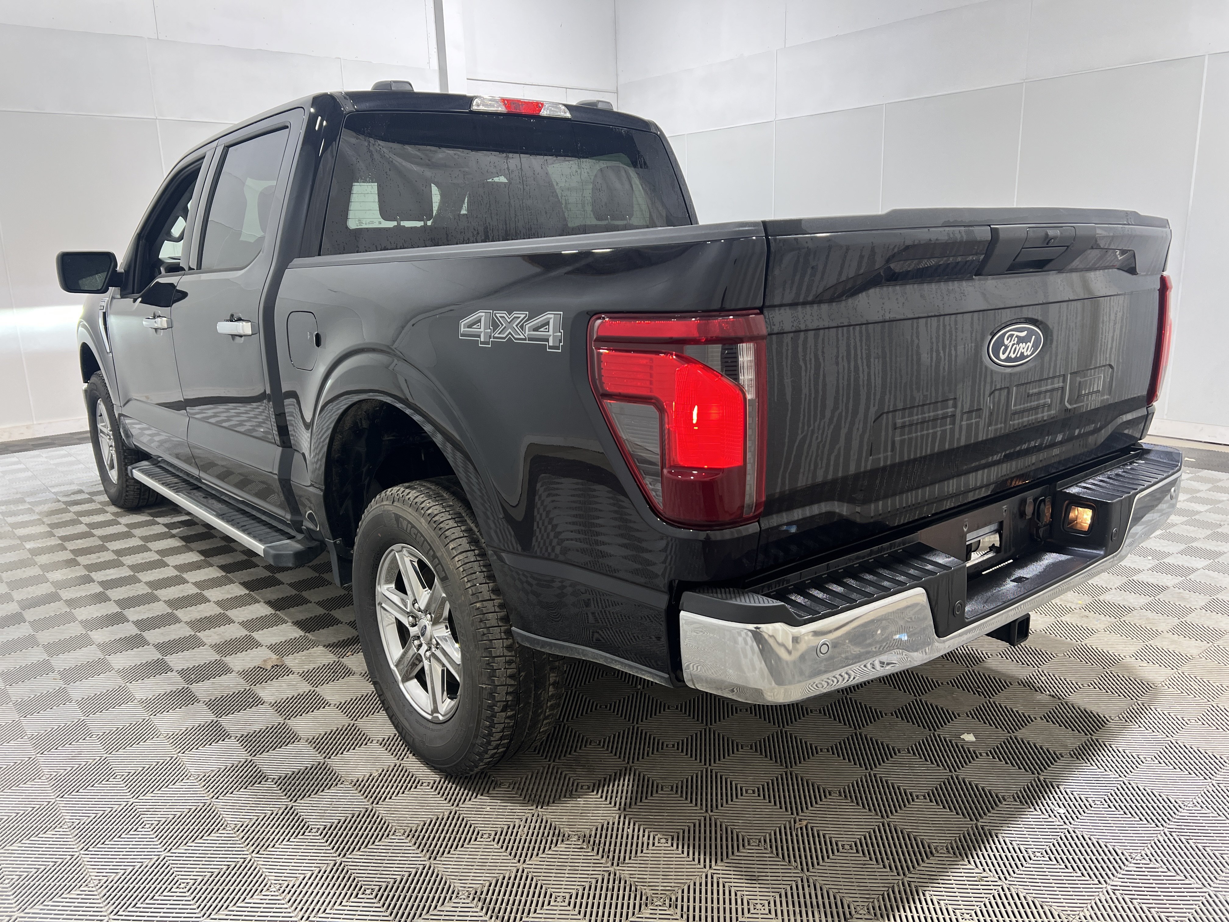 Used 2025 Ford F150 XLT w/ Equipment Group 301A Standard AWD/4WD image 2