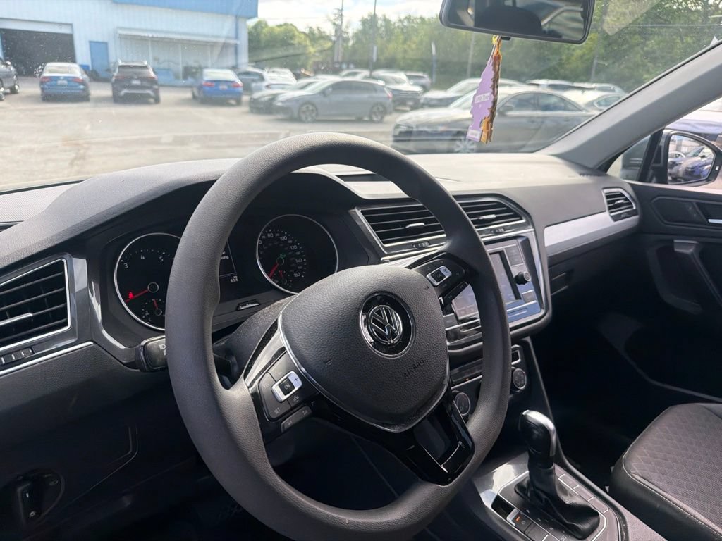 Used 2021 Volkswagen Tiguan S FWD image 14