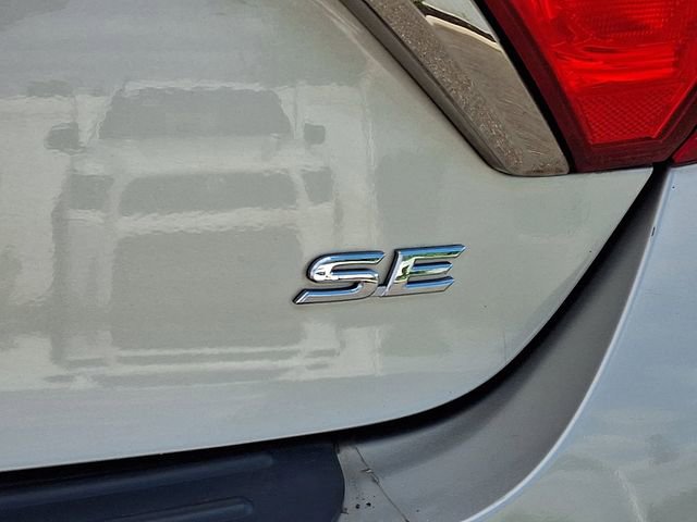 Used 2015 Toyota Camry SE FWD image 30