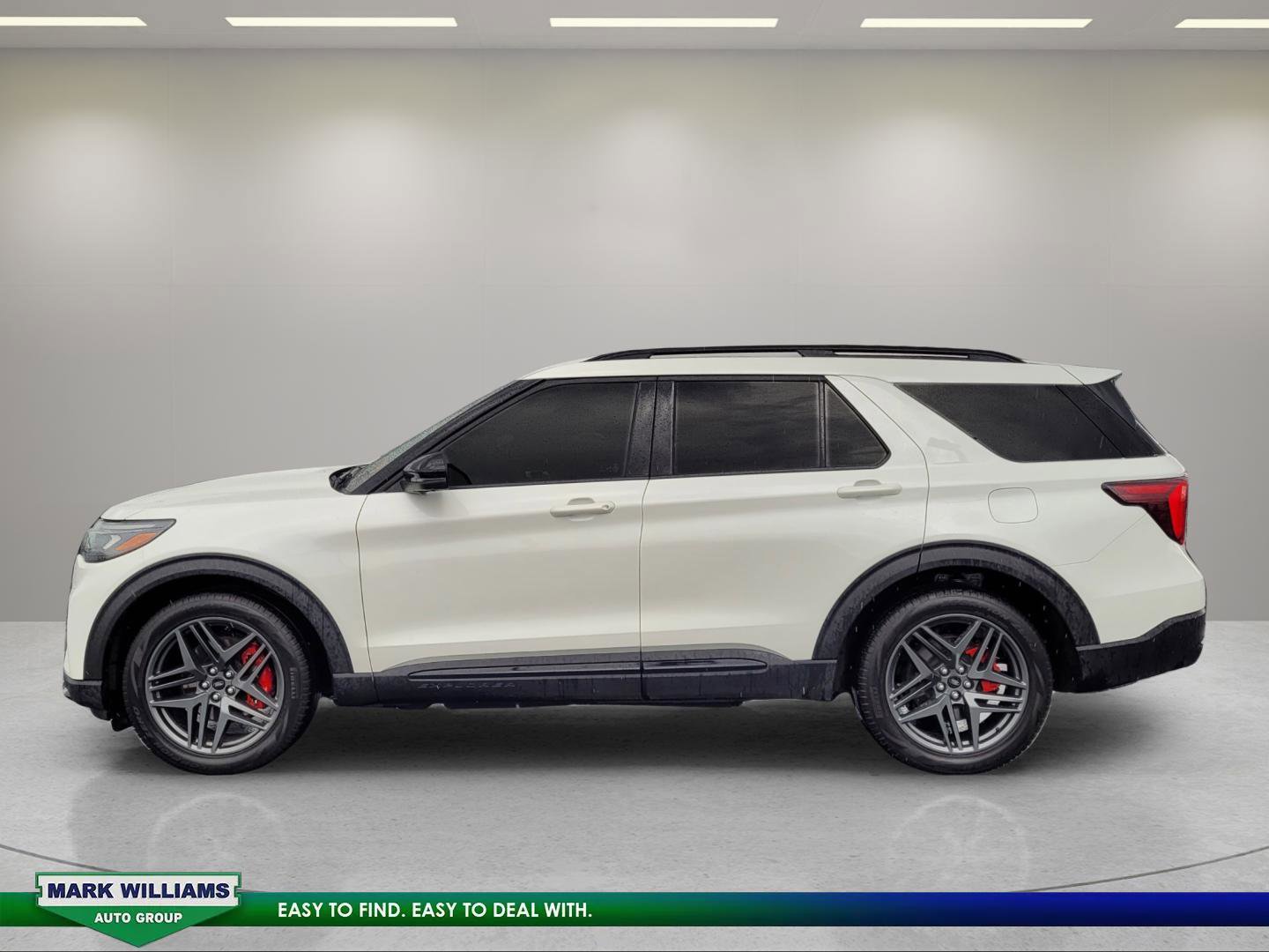 Used 2025 Ford Explorer ST image 7