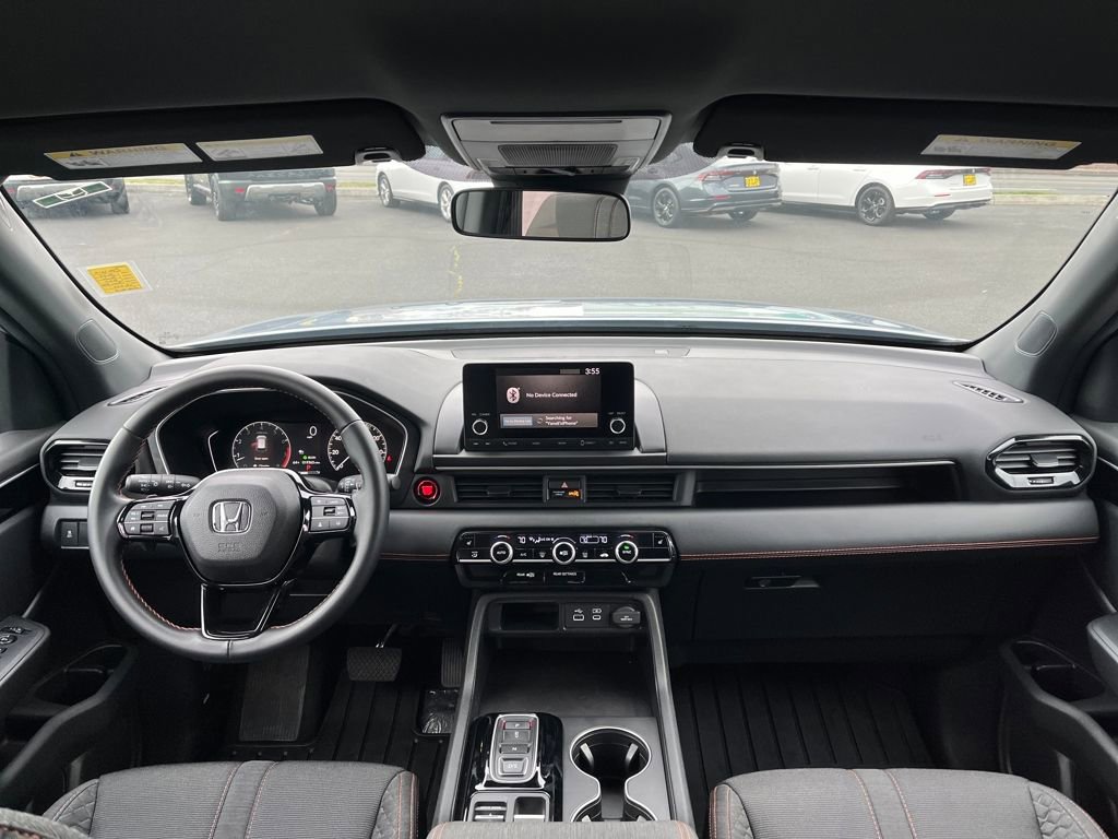 Used 2025 Honda Pilot Sport image 17