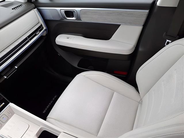 Used 2025 Hyundai Santa Fe Calligraphy image 14