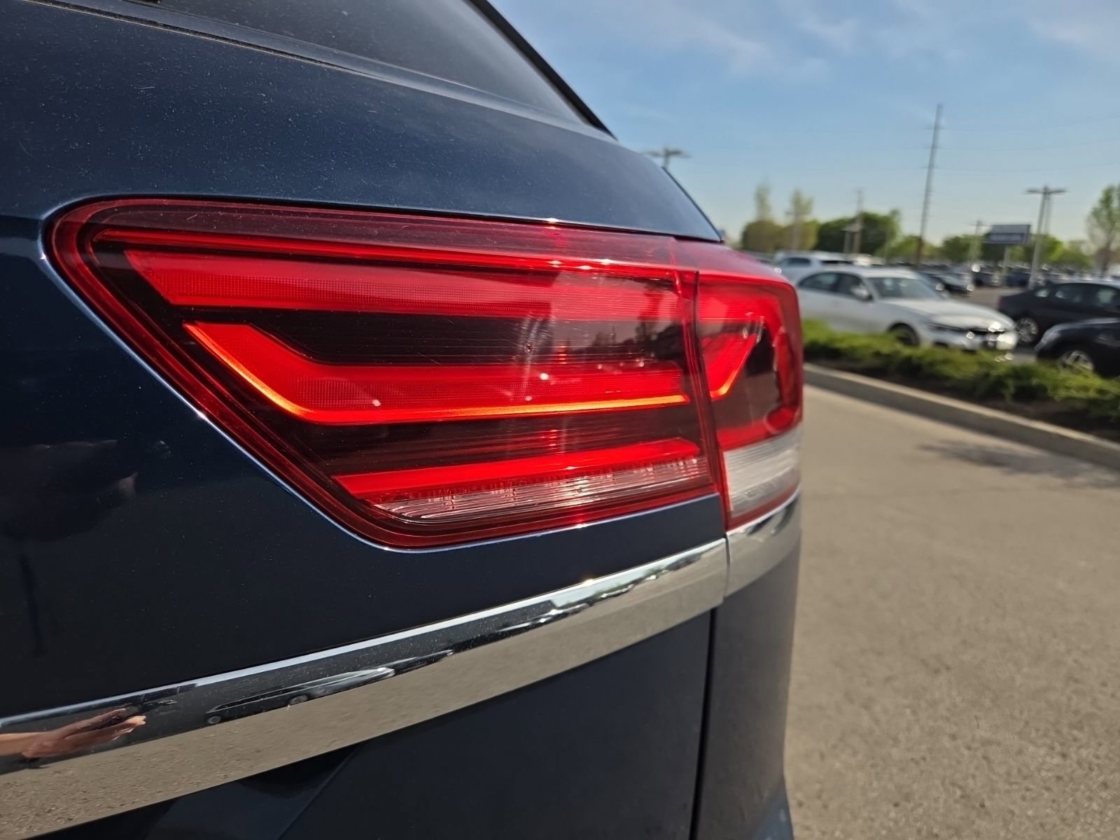 Certified 2023 Volkswagen Atlas Cross Sport SE AWD/4WD image 6