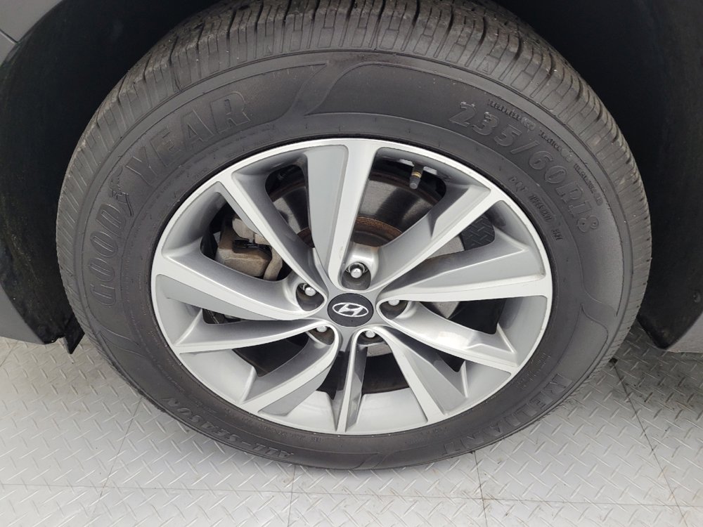 Used 2019 Hyundai Santa Fe FWD image 31