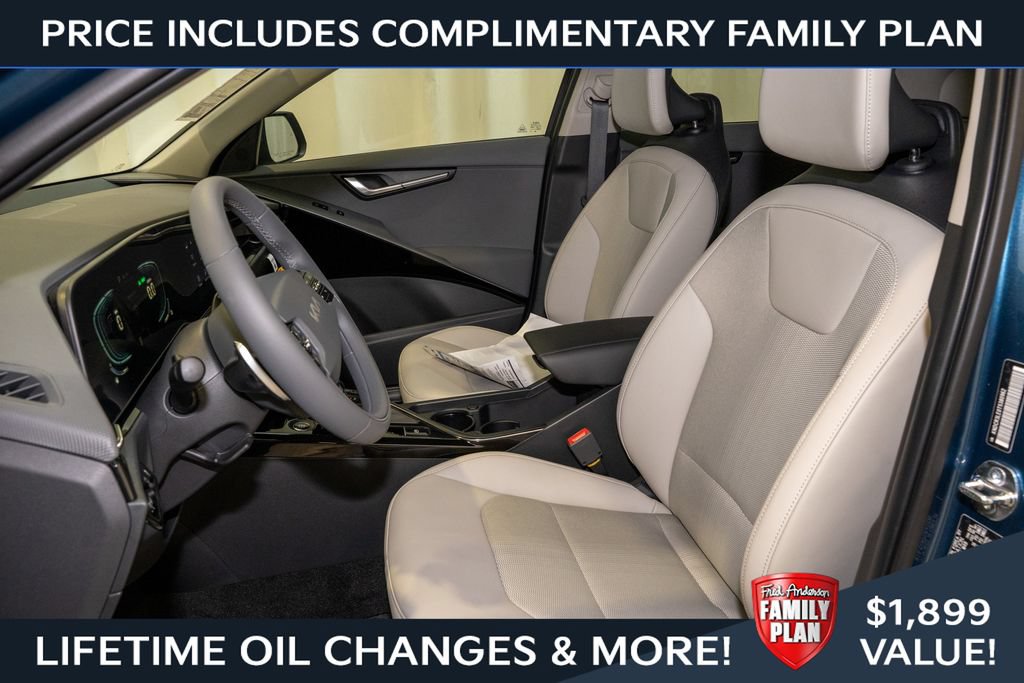 New 2026 Kia Niro EX FWD image 12