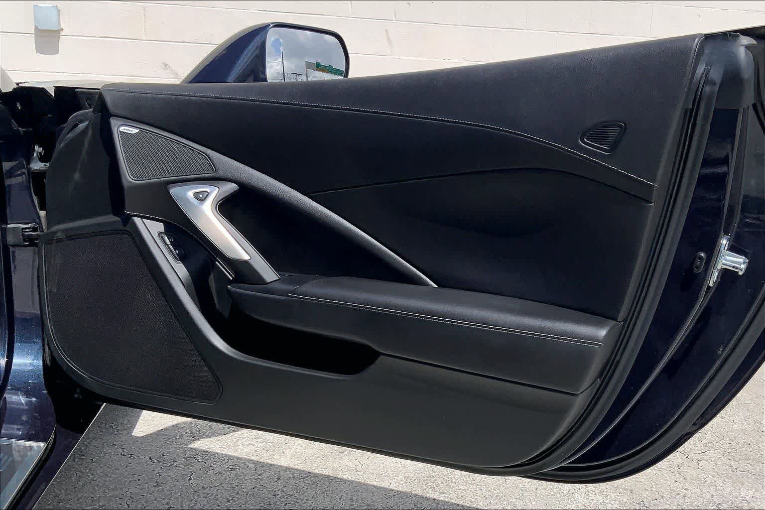 Used 2015 Chevrolet Corvette Stingray Coupe RWD image 27