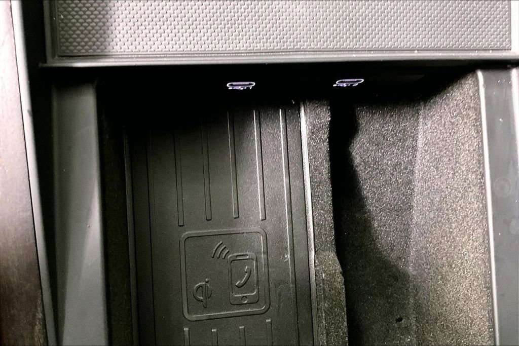 Used 2021 Audi Q7 3.0T Premium Plus w/ Premium Plus Package image 35