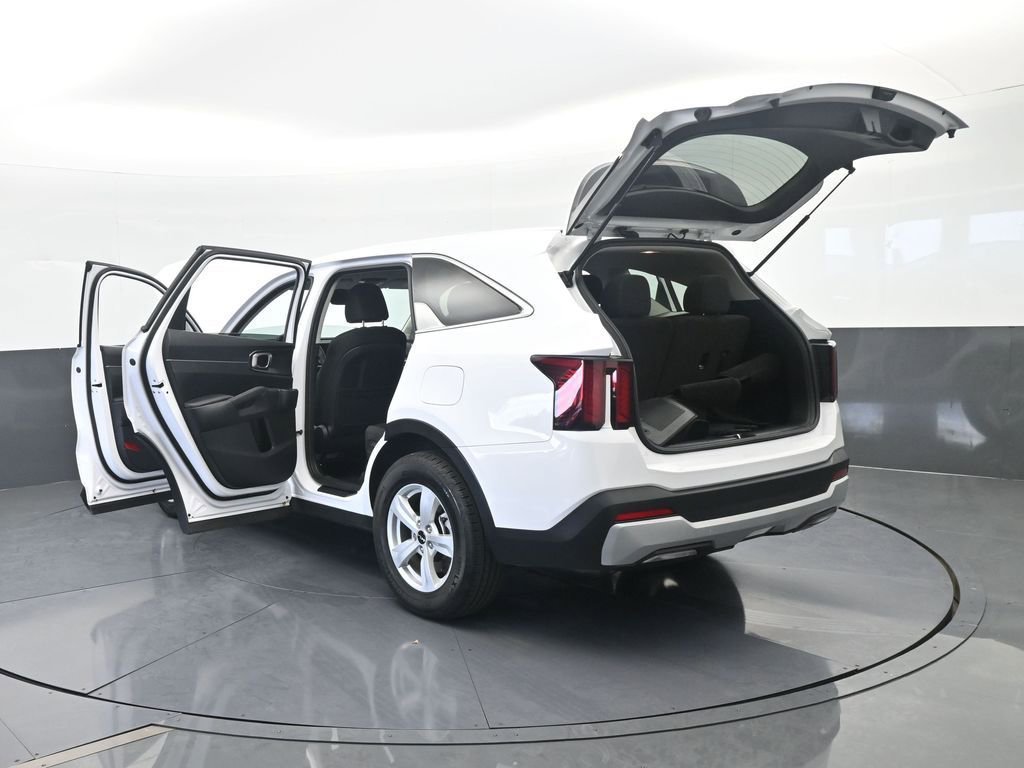 Used 2025 Kia Sorento LX image 72