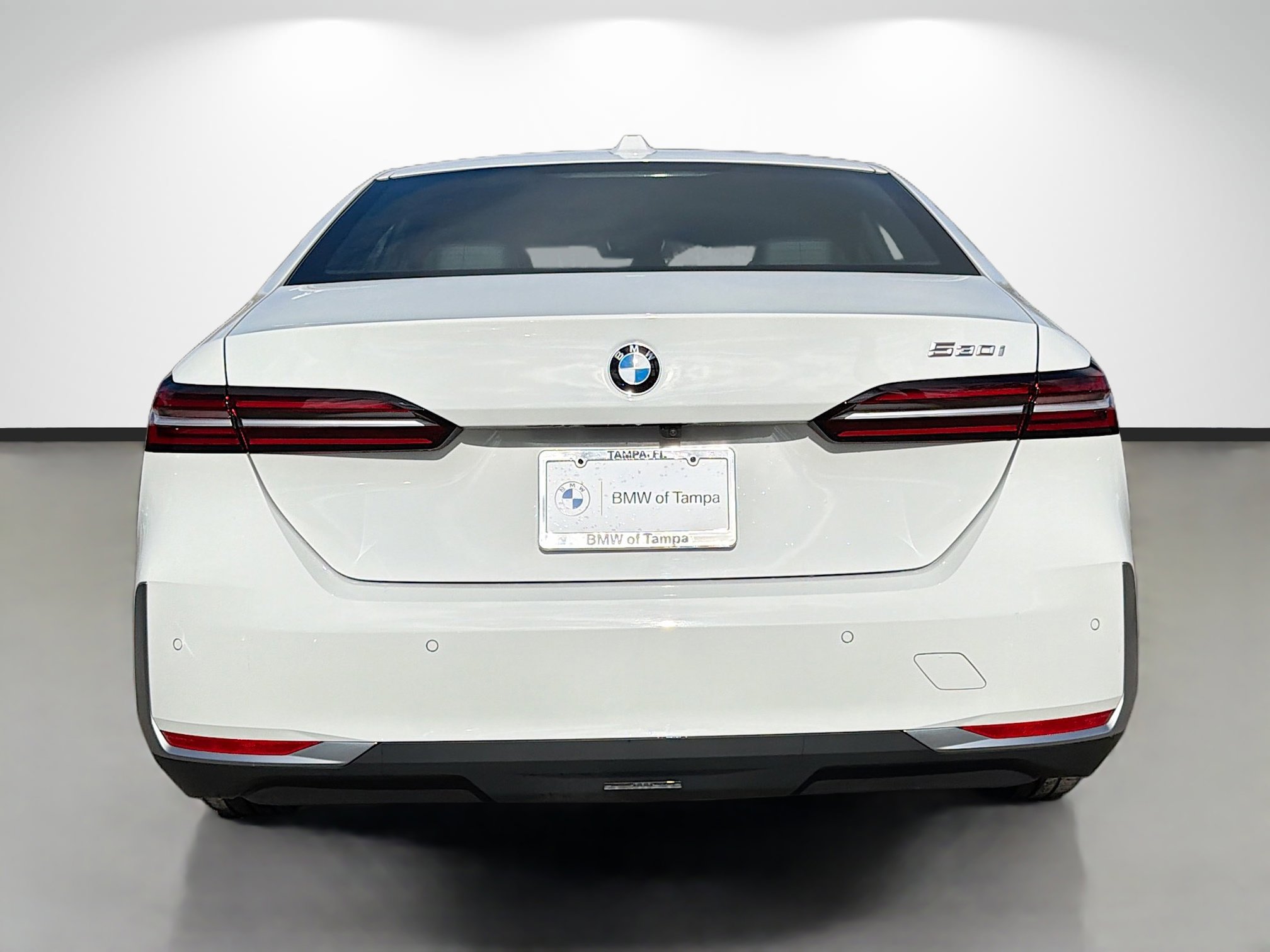Used 2025 BMW 530i image 4