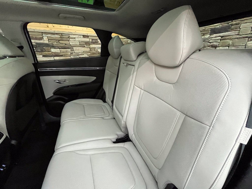 Used 2024 Hyundai Tucson Limited AWD/4WD image 46