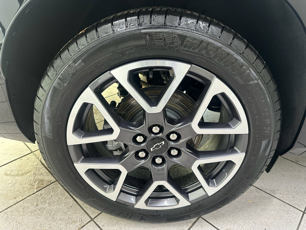 Certified 2025 Chevrolet Blazer RS w/ Enhanced Convenience Package AWD/4WD image 14