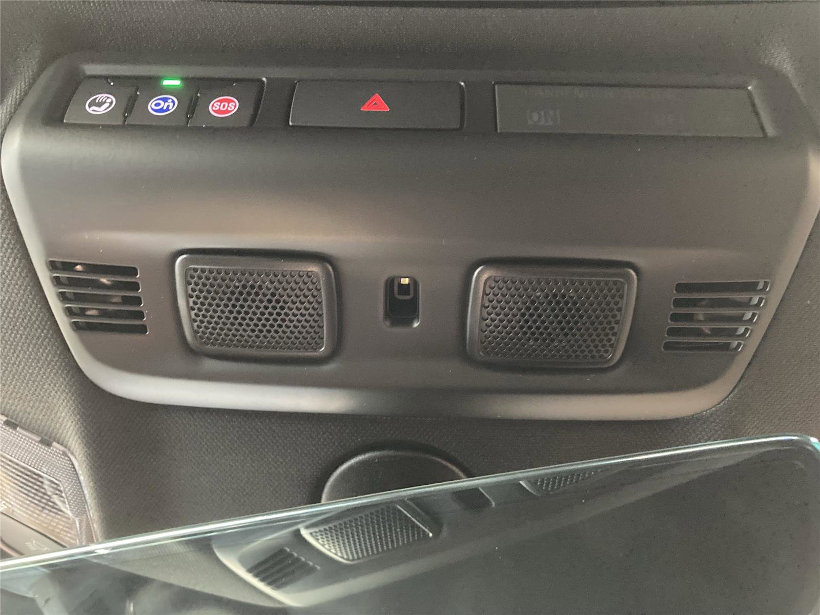 New 2026 Chevrolet Corvette Stingray Coupe w/ Battery Protection Package image 16