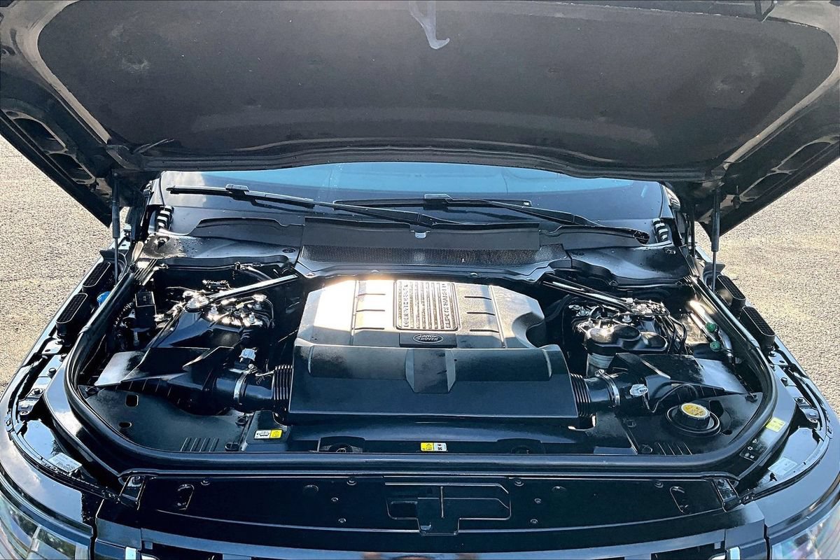 Used 2019 Land Rover Range Rover Supercharged AWD/4WD image 41
