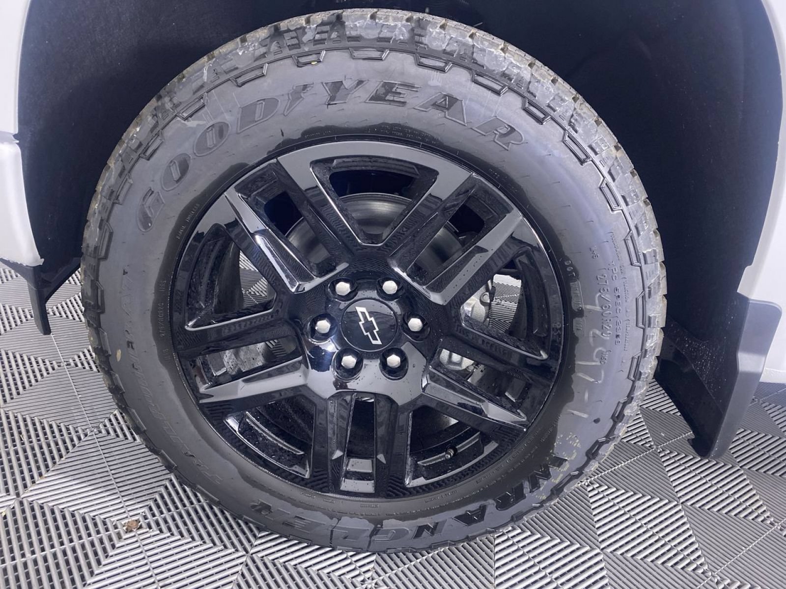 New 2026 Chevrolet Silverado 1500 Custom w/ Turbomax Blackout Package AWD/4WD image 14