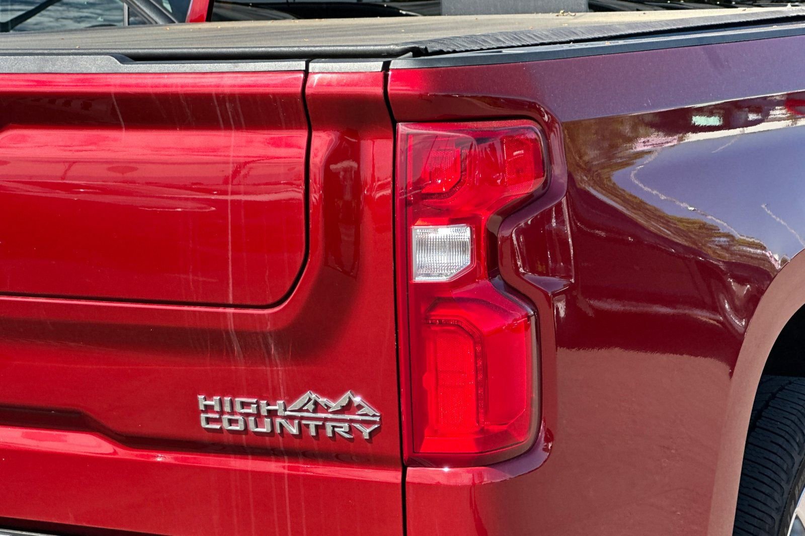 Used 2021 Chevrolet Silverado 1500 High Country w/ Technology Package image 24