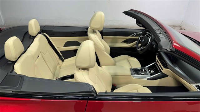 Used 2025 BMW M440i Convertible image 36