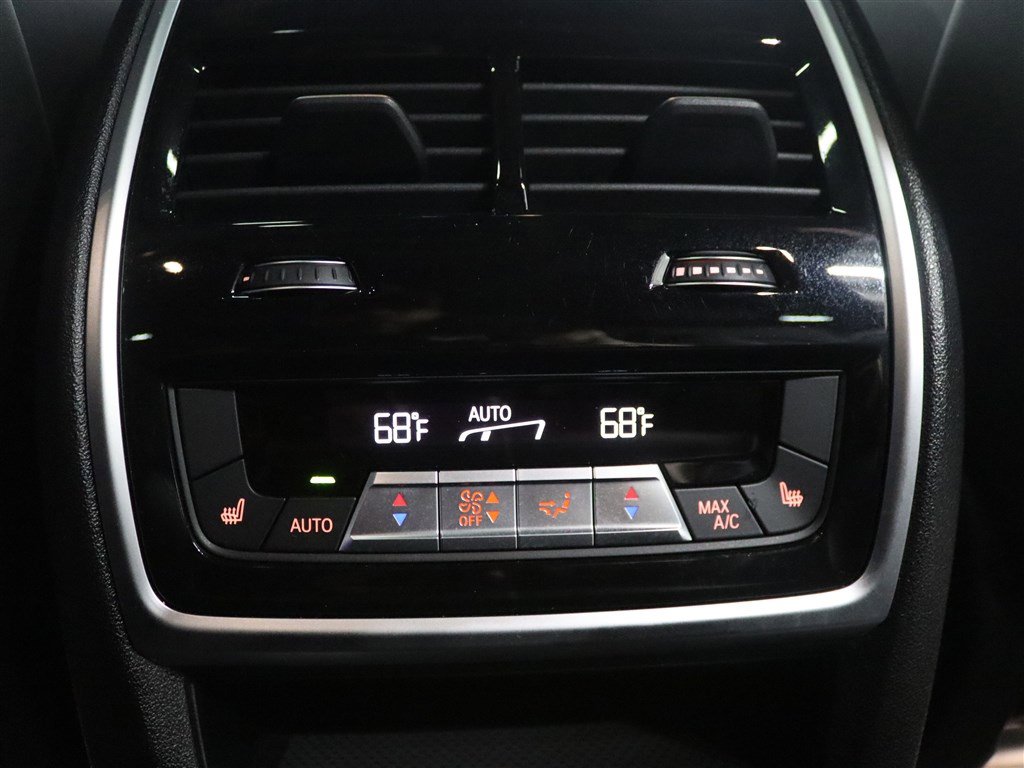 Used 2021 BMW X5 M w/ Competition Package image 26