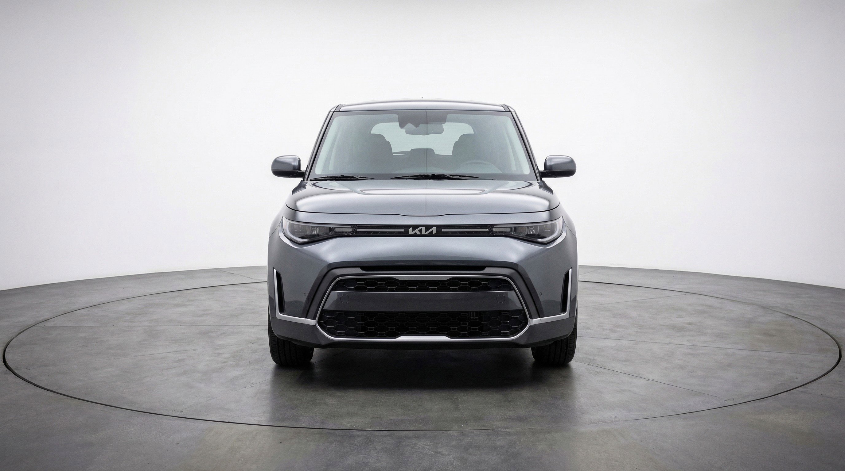 Used 2025 Kia Soul LX w/ LX Technology Package FWD image 2