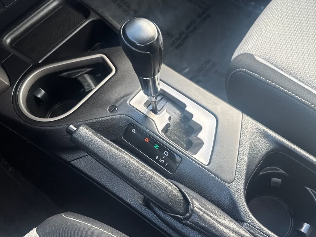 Used 2017 Toyota RAV4 XLE w/ Premium Special Value Package image 28