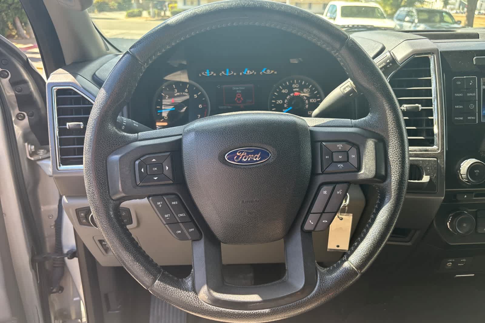 Used 2015 Ford F150 XLT w/ Equipment Group 301A Mid RWD image 23