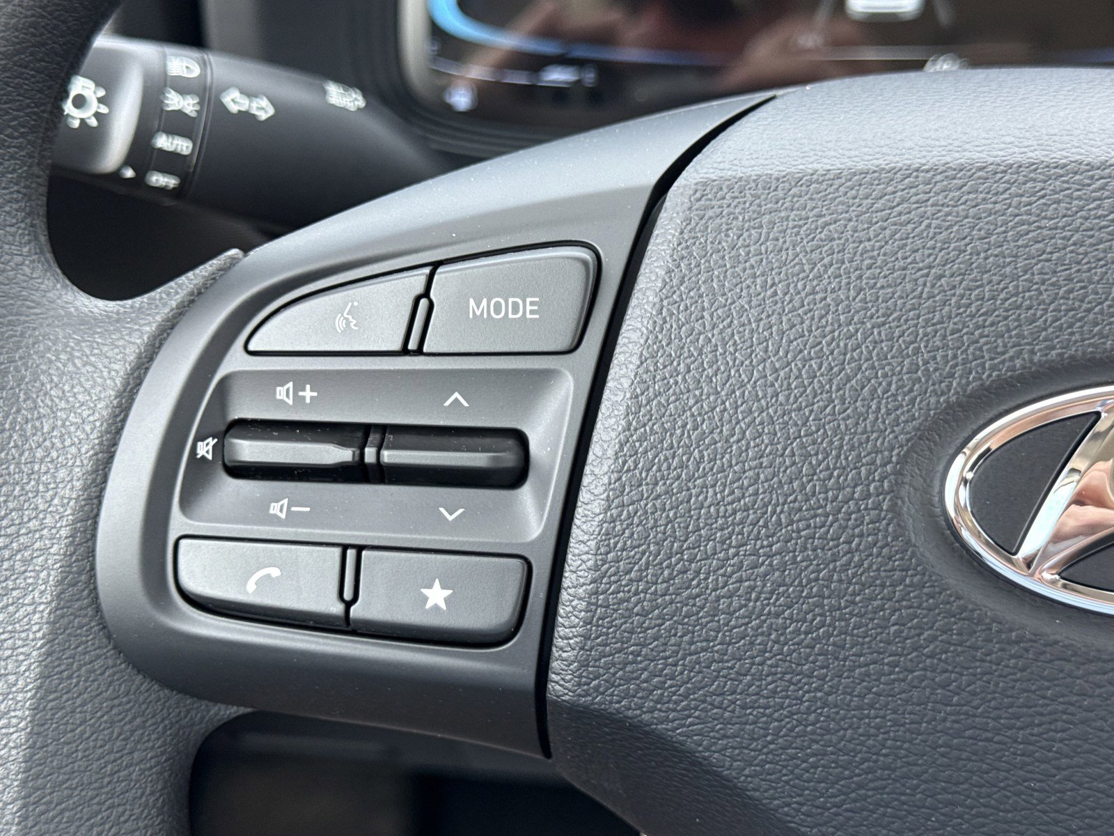 New 2026 Hyundai Venue SE image 17