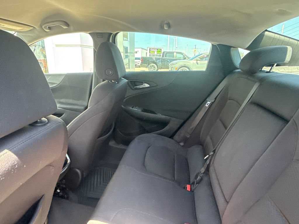 Used 2016 Chevrolet Malibu LT FWD image 15