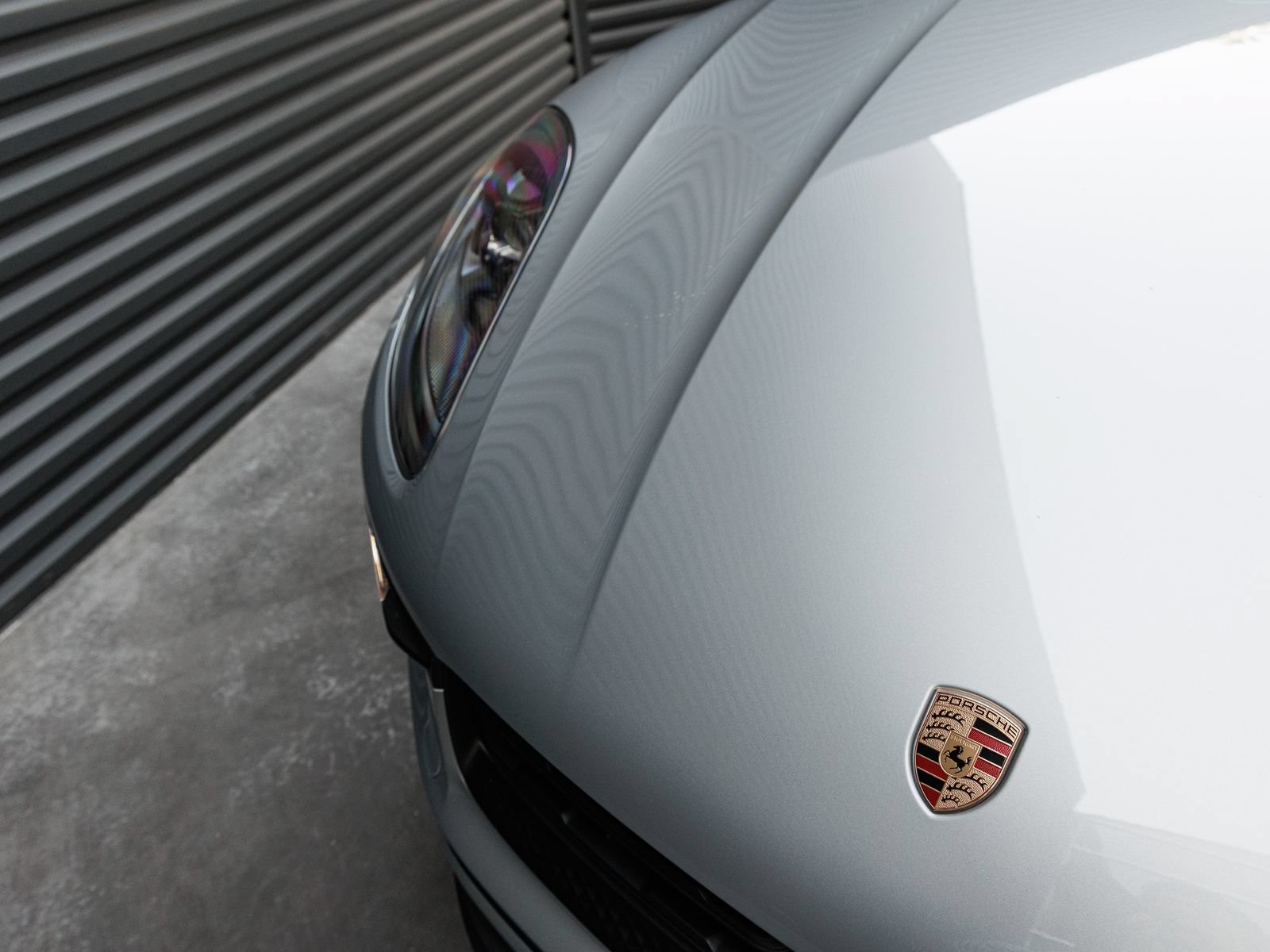 Used 2025 Porsche Macan AWD/4WD image 40