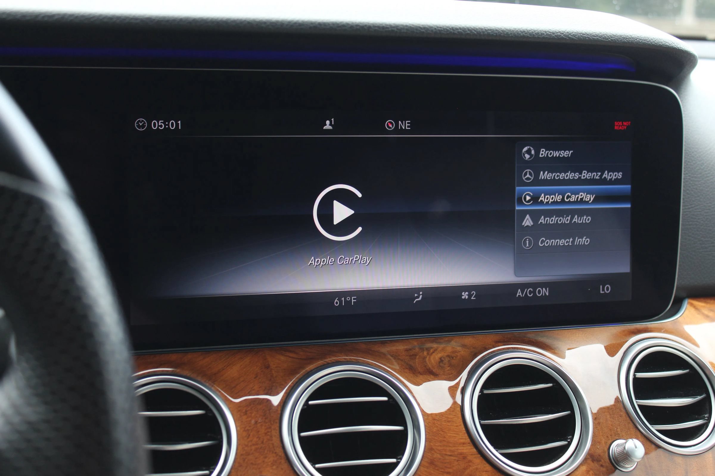 Used 2018 Mercedes-Benz E 400 4MATIC Sedan image 42