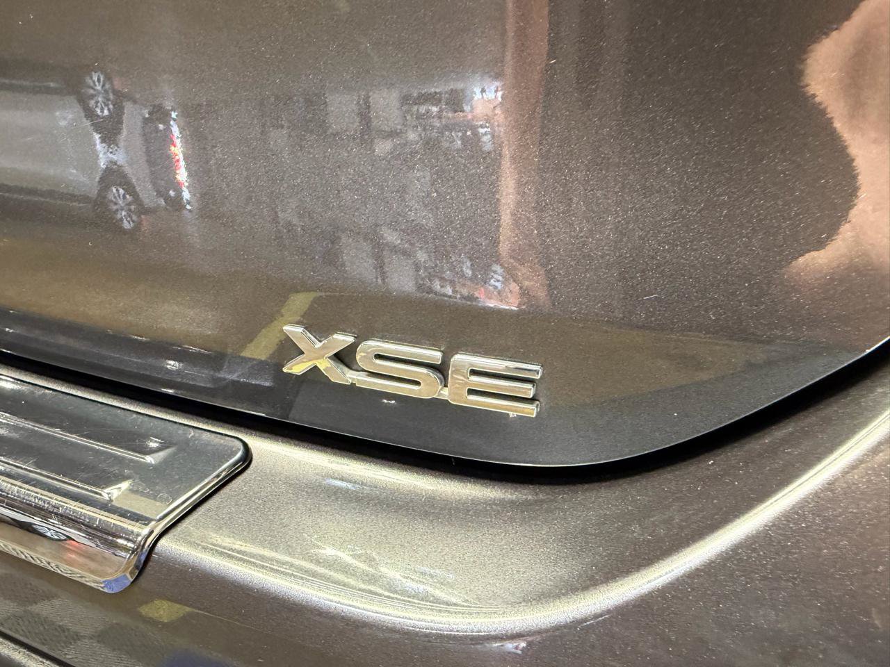 Used 2023 Toyota Highlander XSE FWD image 38