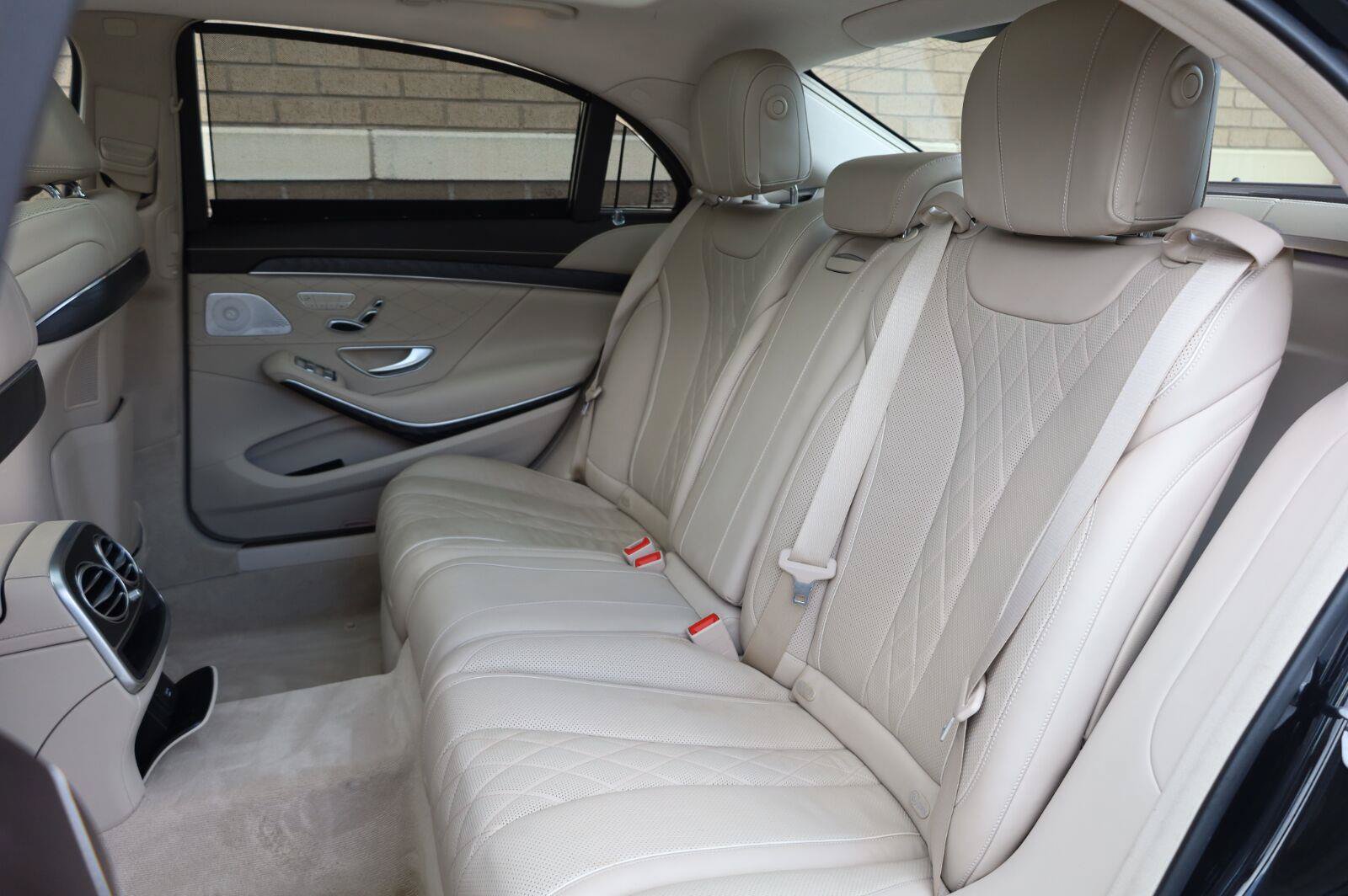 Used 2018 Mercedes-Benz S 560 Sedan image 23