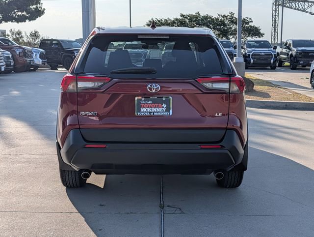 Used 2023 Toyota RAV4 LE FWD image 7