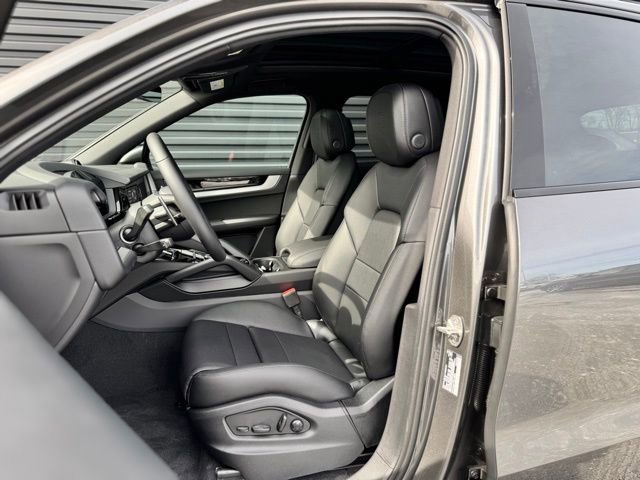 New 2026 Porsche Cayenne S AWD/4WD image 5