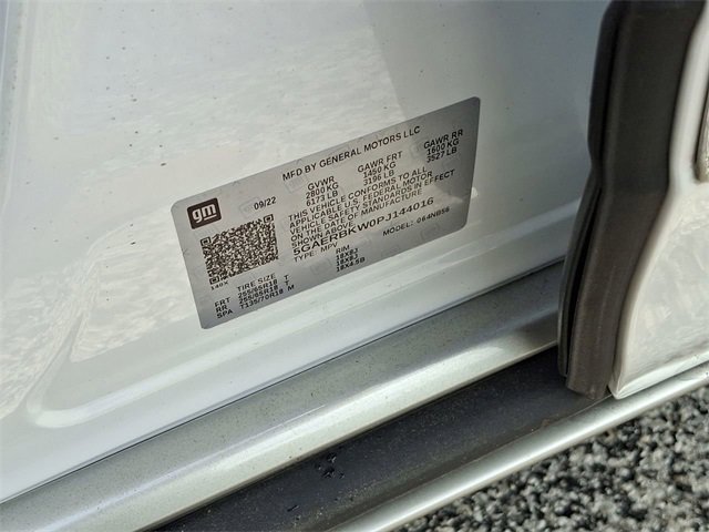 Used 2023 Buick Enclave Essence image 35