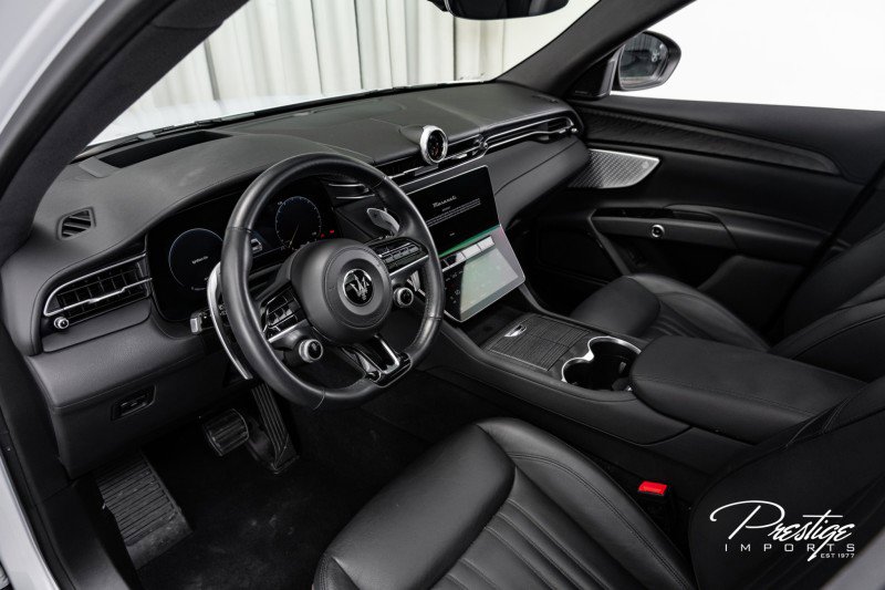 Used 2023 Maserati Grecale Modena image 28