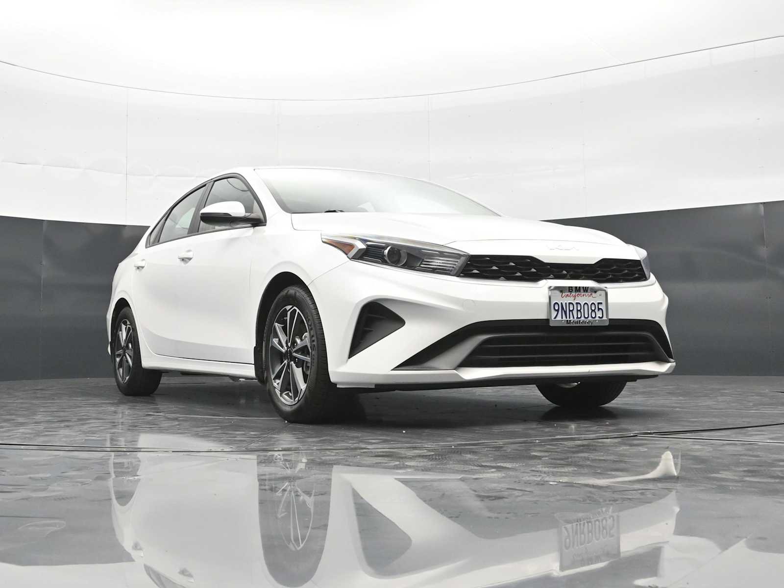 Used 2024 Kia Forte LXS w/ LXS Technology Package FWD image 32
