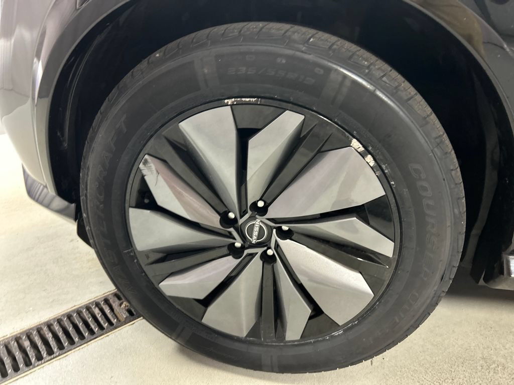 Used 2023 Nissan Ariya FWD image 9