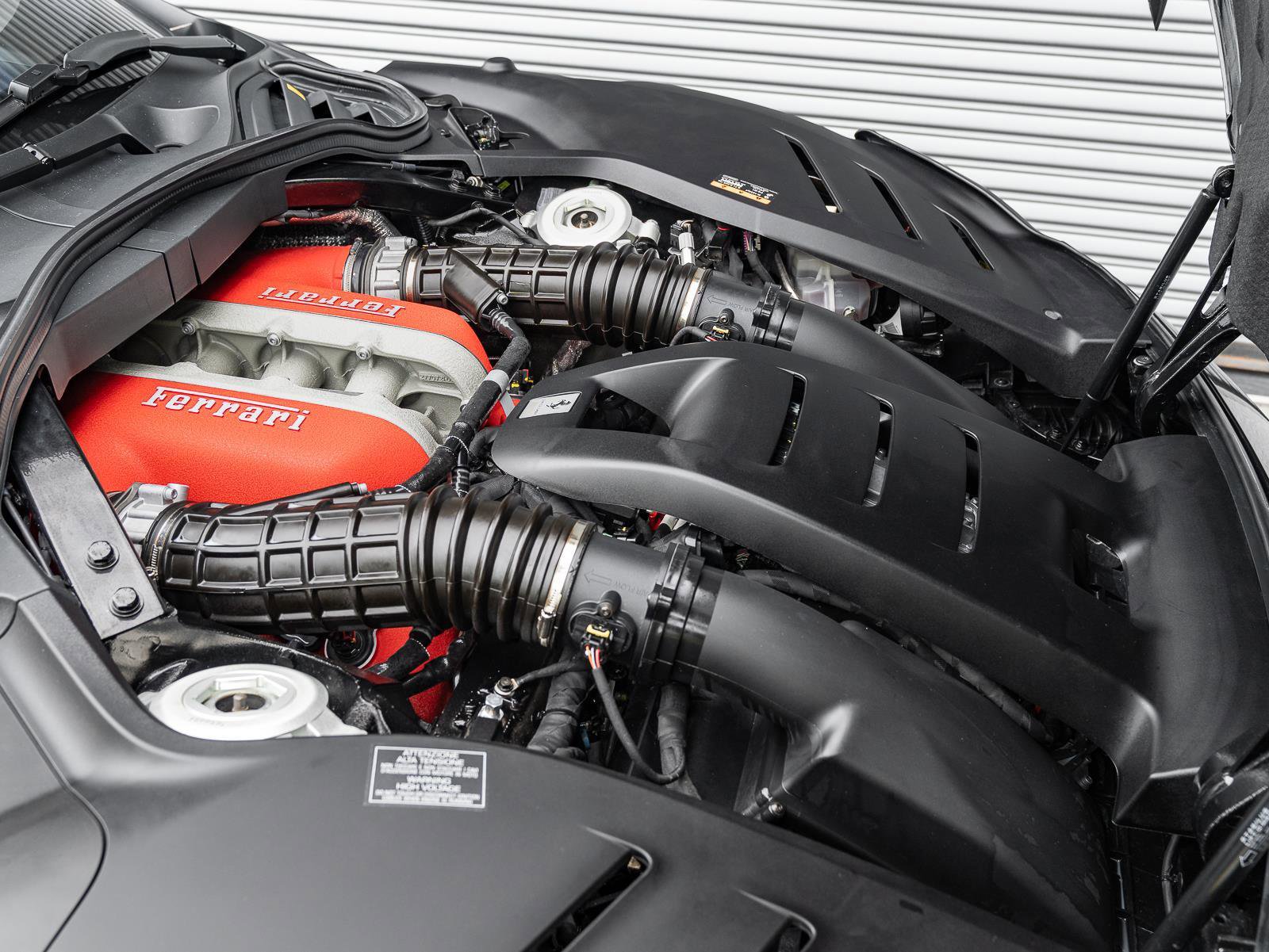 Used 2025 Ferrari Purosangue AWD/4WD image 20