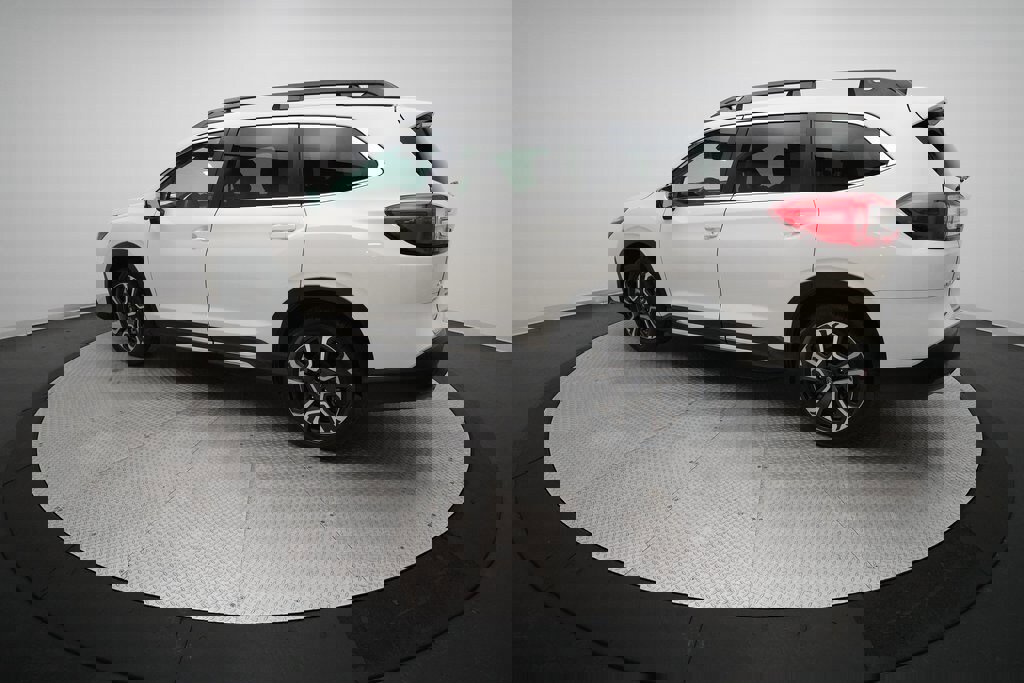 Certified 2023 Subaru Ascent Limited w/ Technology Package image 12