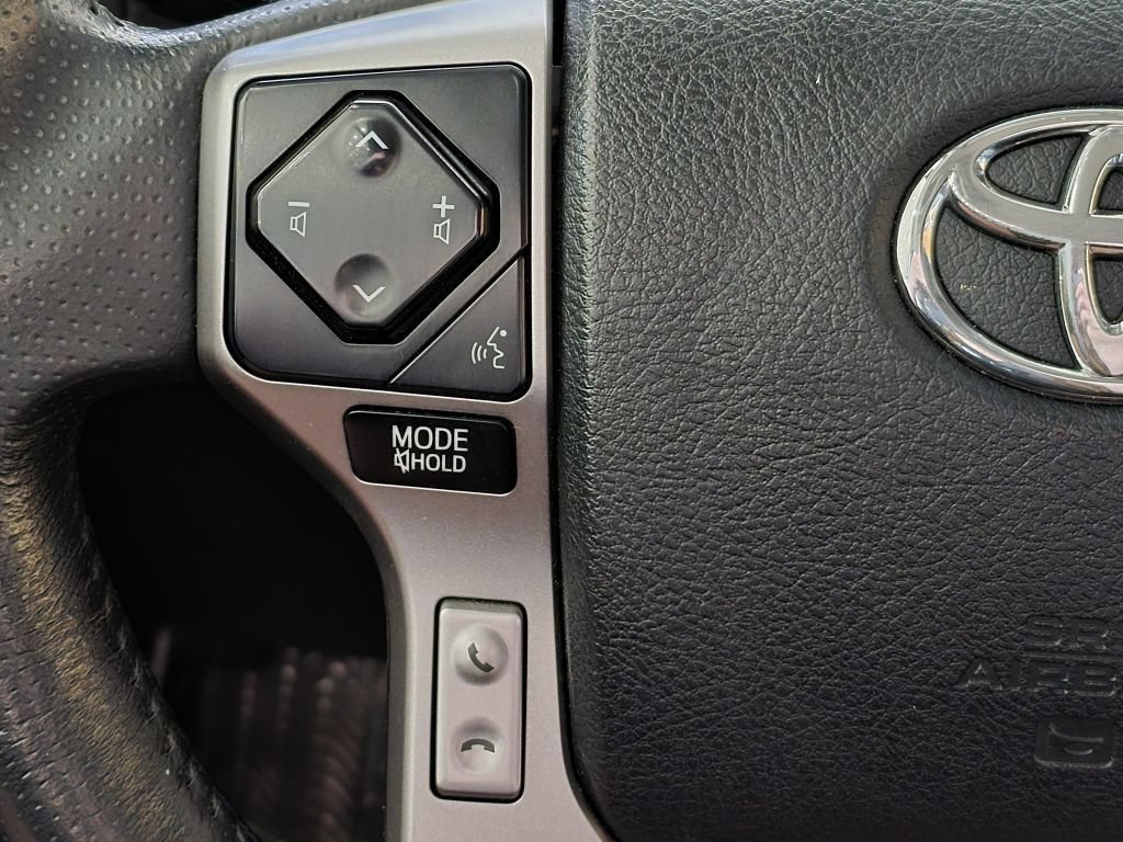 Used 2022 Toyota 4Runner SR5 AWD/4WD image 14