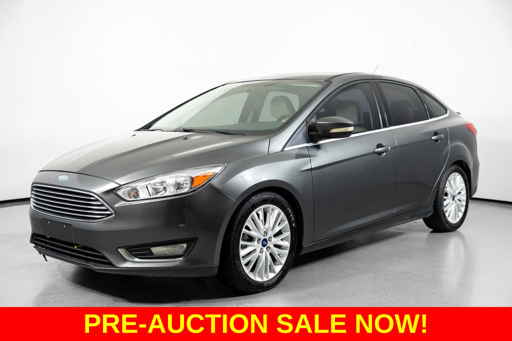 Used 2017 Ford Focus Titanium FWD image 14