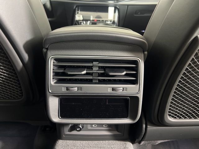 New 2026 Audi SQ8 Prestige AWD/4WD image 16