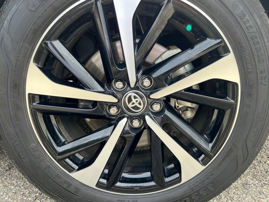 Used 2025 Toyota Corolla Cross AWD Hybrid w/ Convenience Package image 9
