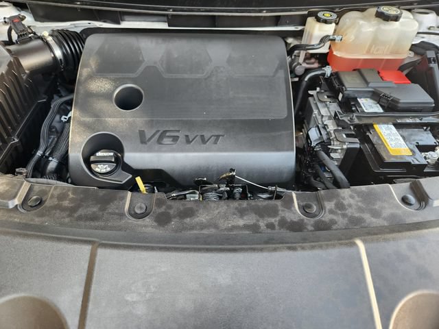 Used 2023 Chevrolet Traverse Premier FWD image 33