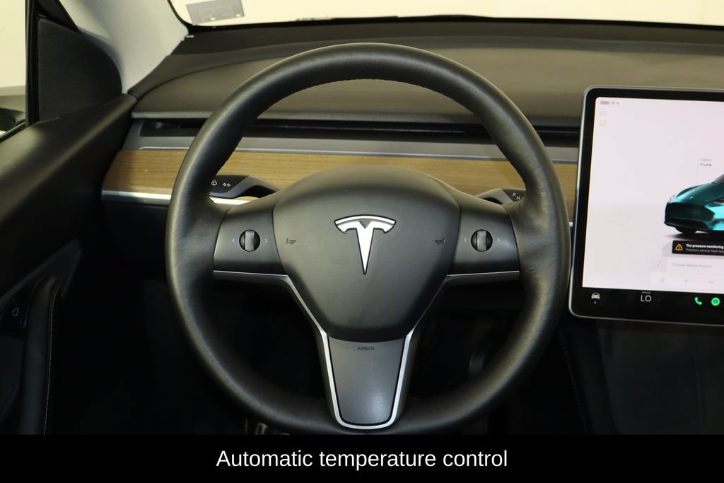 Used 2022 Tesla Model Y Long Range AWD/4WD image 7