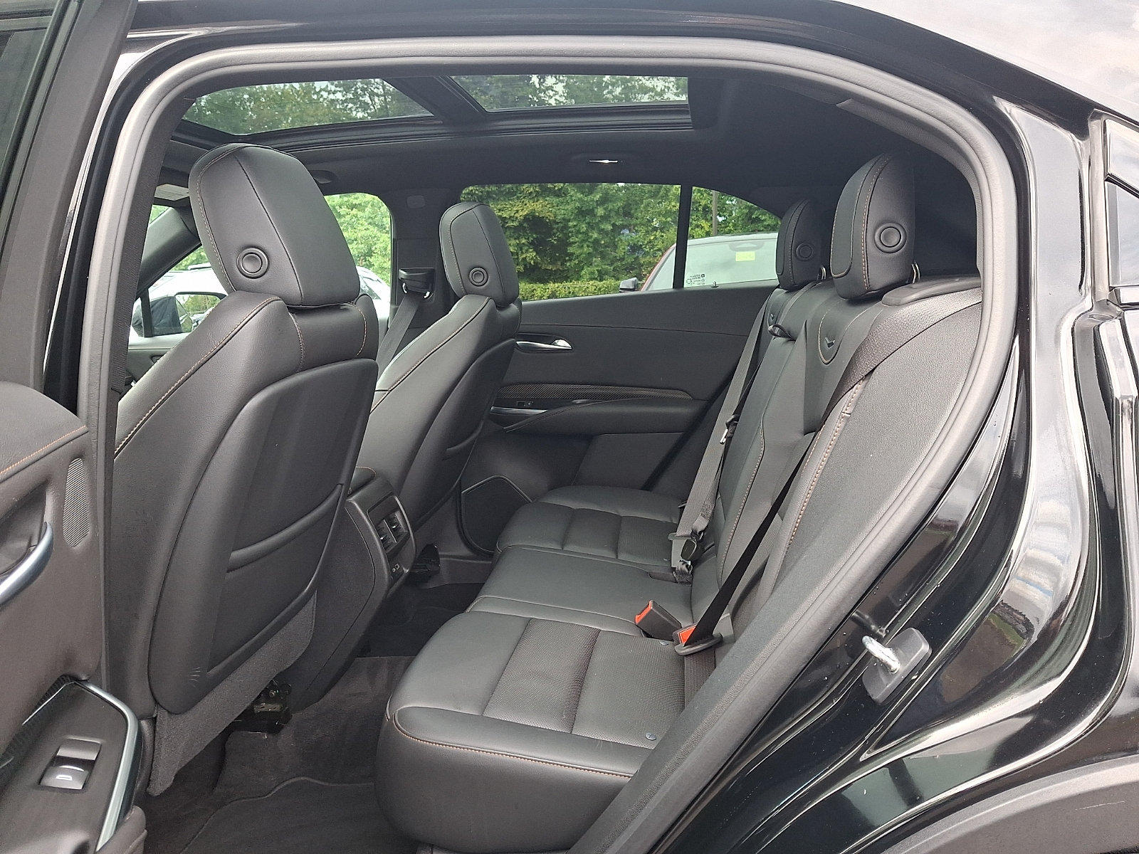 Certified 2023 Cadillac XT4 Sport AWD/4WD image 9