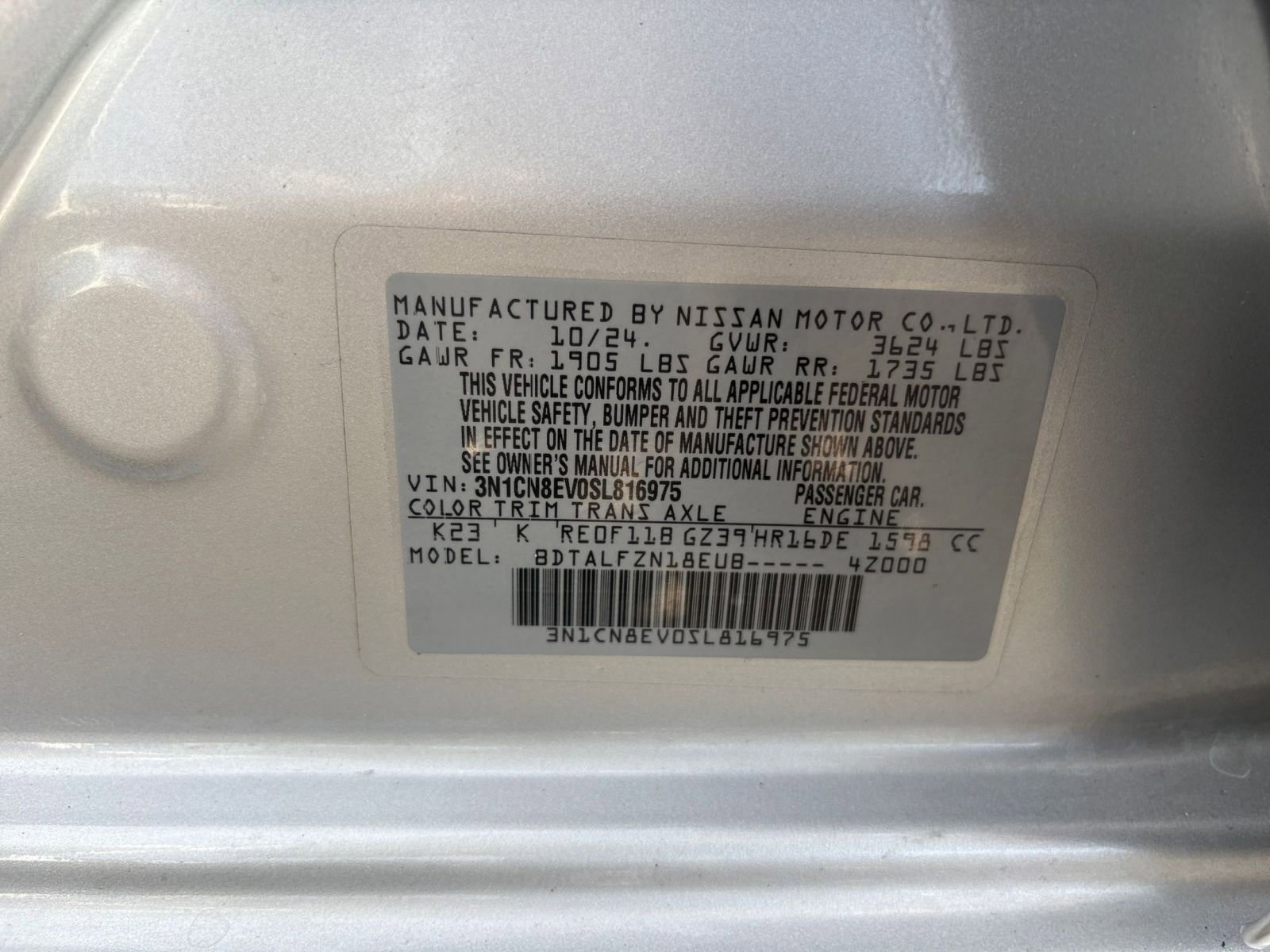 Used 2025 Nissan Versa SV image 27