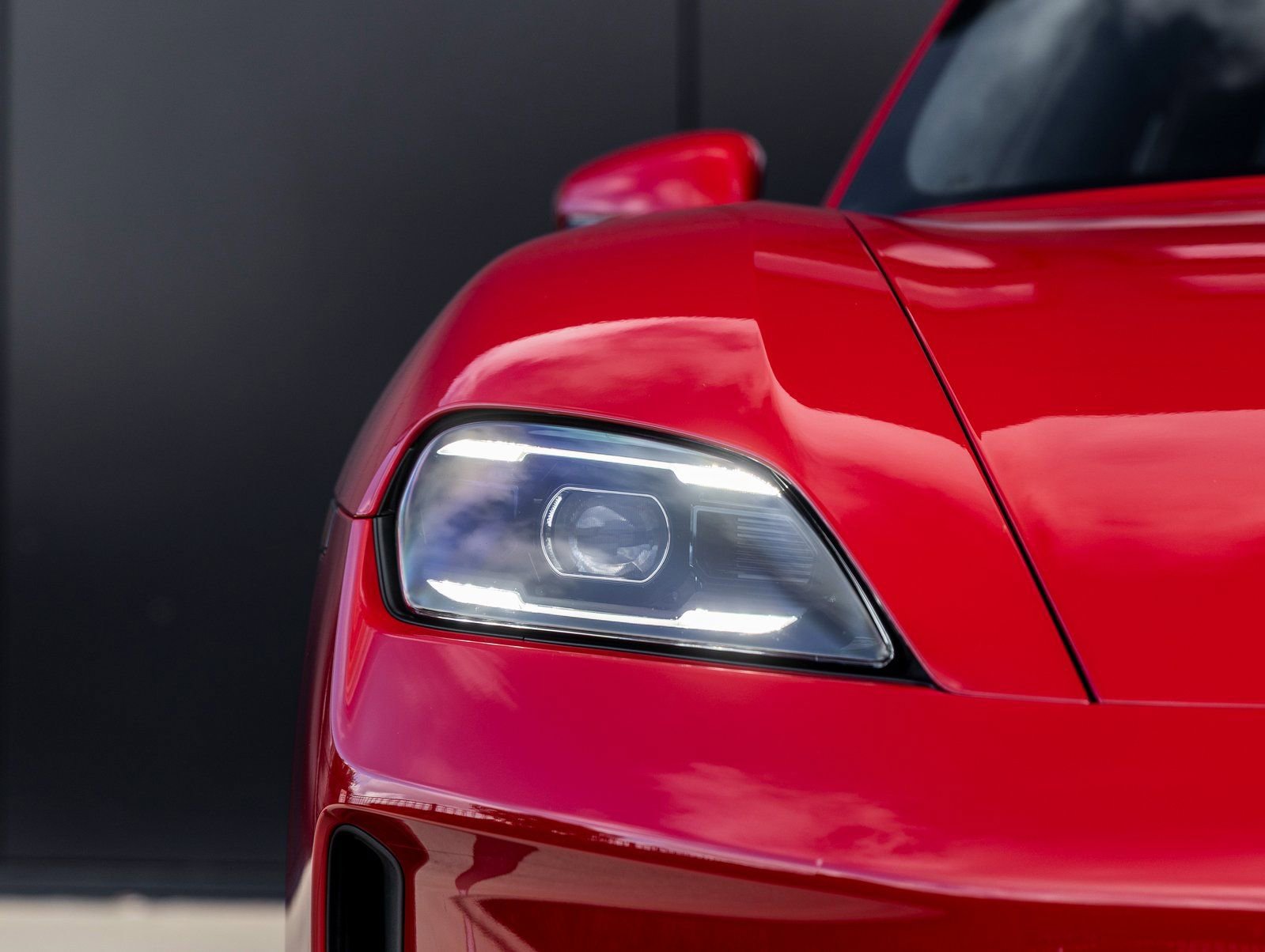 Used 2025 Porsche Taycan GTS image 20