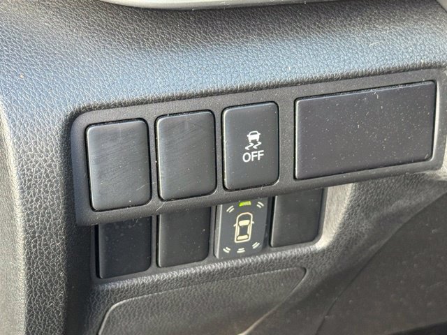 Used 2020 Mitsubishi Eclipse Cross LE FWD image 18