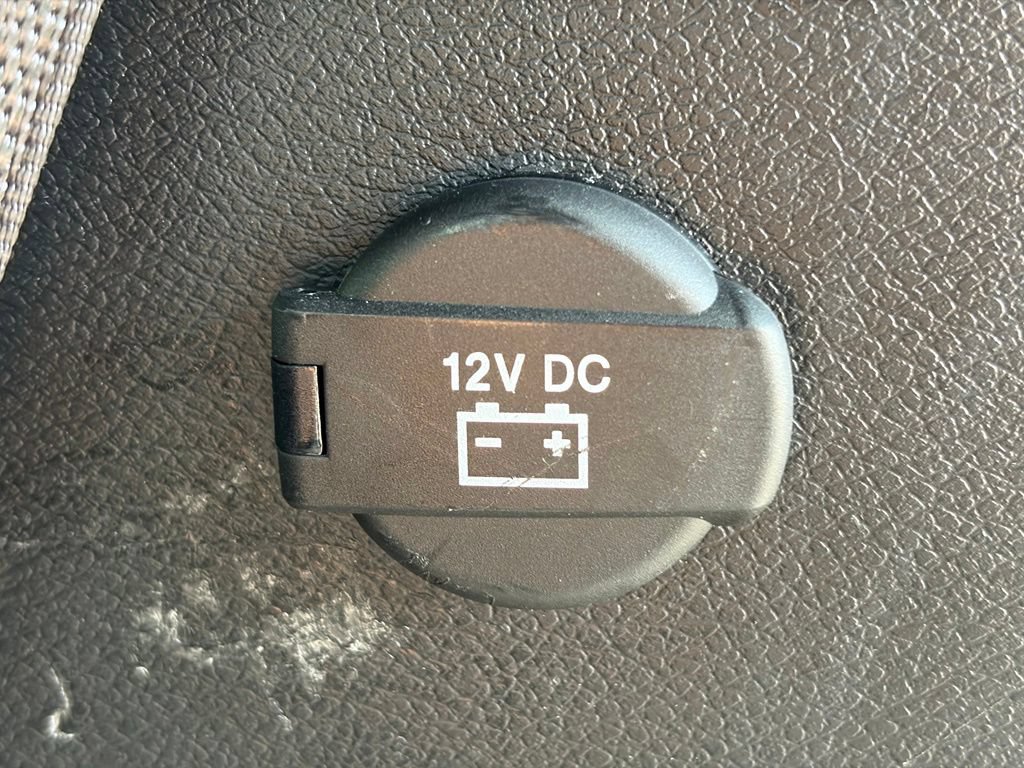Certified 2025 Chrysler Pacifica Select FWD image 12