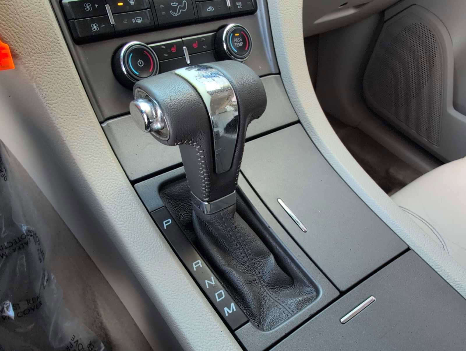 Used 2012 Ford Taurus SEL image 30